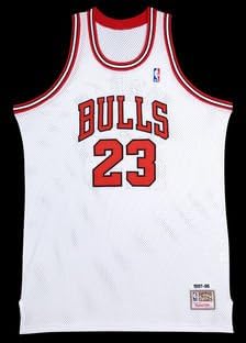 Michael Jordan autografirao Chicago Bulls Mitchell & Ness 97-98 Početna / Bijeli dres