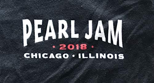 Pearl Jam T shirt chicago wrigley field 2018 tour medium 8/18 8/20 Bulls logo